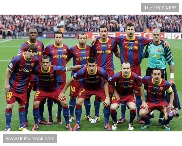 伊涅斯塔退役仪式中，哈维、皮克等众多巴萨名宿出席